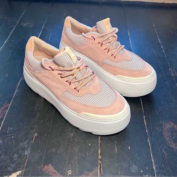 UGG Marin Mega Lace Sneakers - Picture 3 of 16